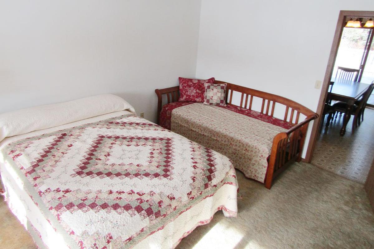 Freedom Ridge Cabins Hill City Esterno foto
